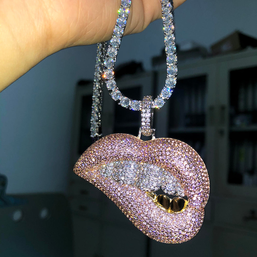 LIP TENNIS CHAIN NECKLACE