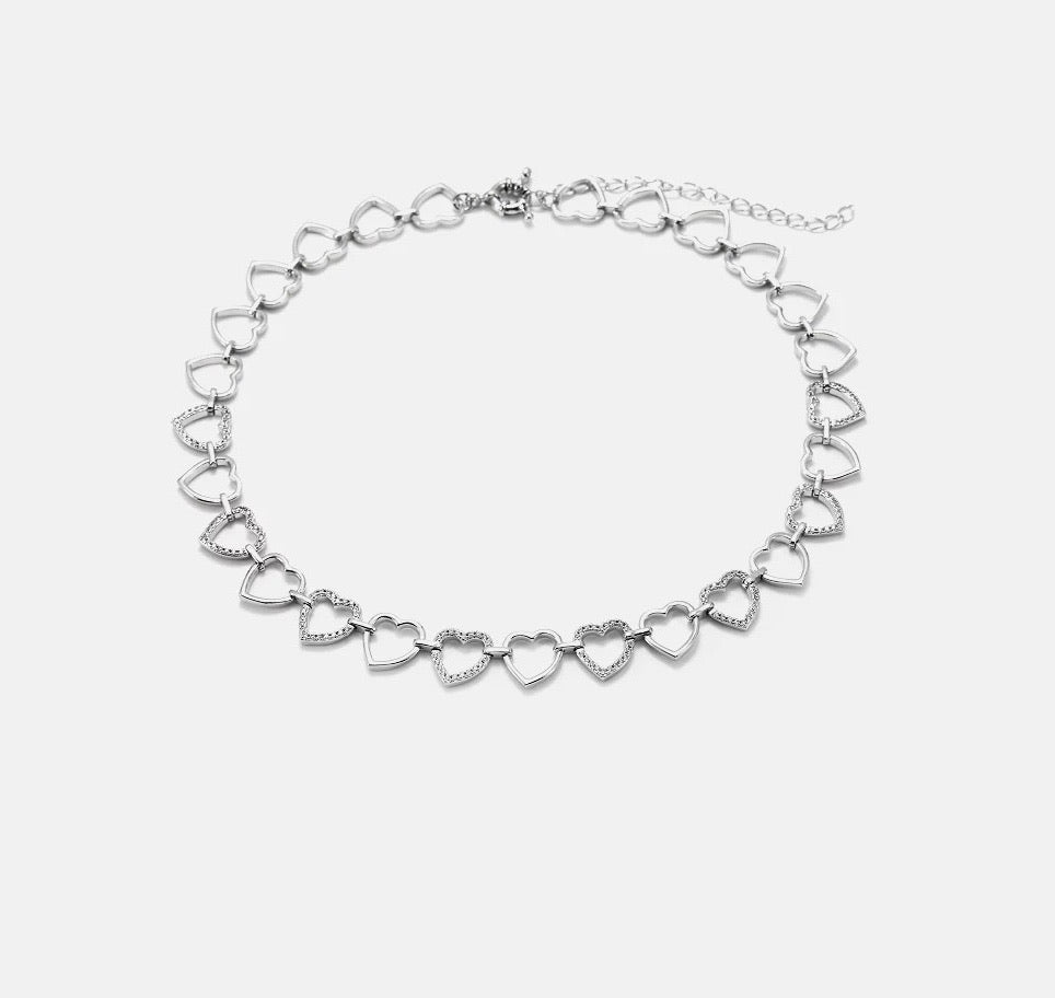 "QUEEN OF HEARTS" NECKLACE