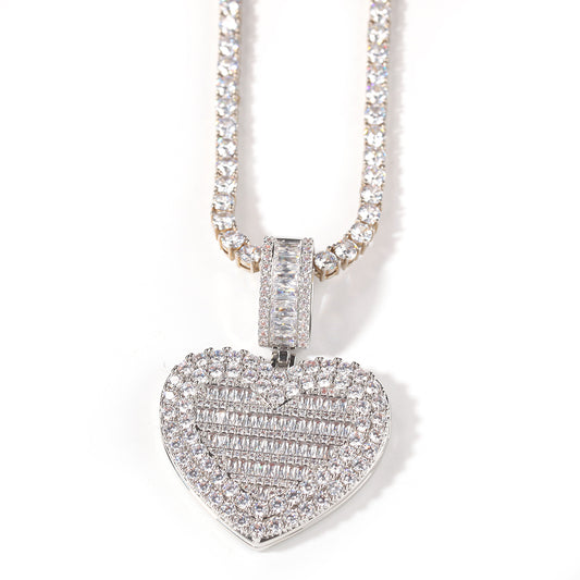 PERSONALIZED HEART-SHAPED LOCKET NECKLACE