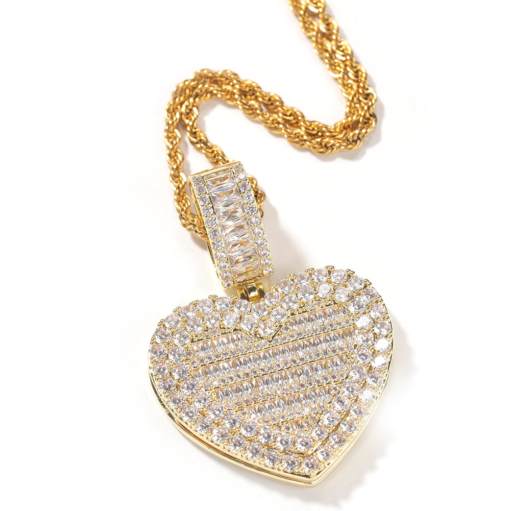 PERSONALIZED HEART-SHAPED LOCKET NECKLACE