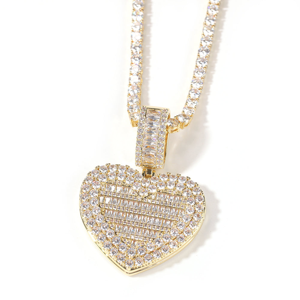 PERSONALIZED HEART-SHAPED LOCKET NECKLACE