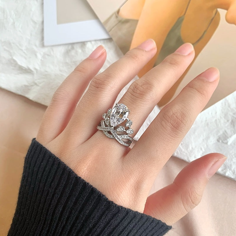 "OLD MONEY" RING
