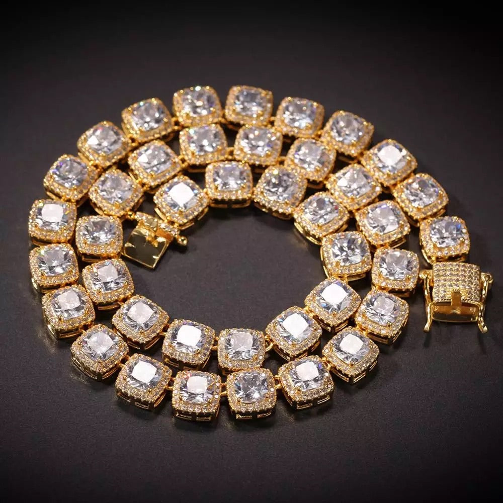 HIGH CLASS SQUARE DIAMOND NECKLACE